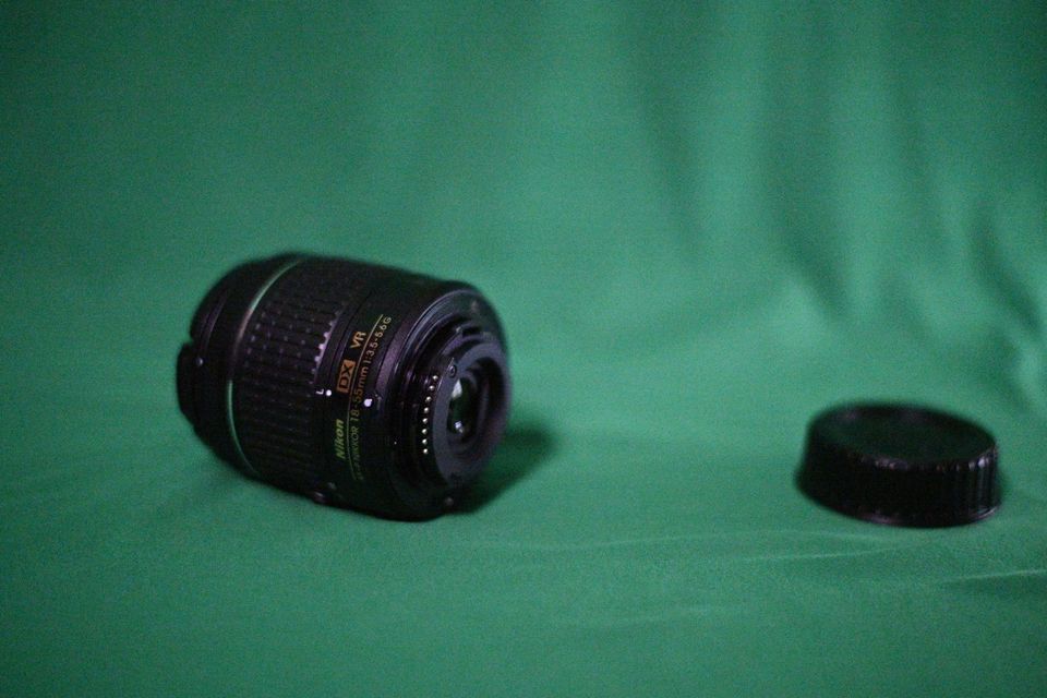 Nikon NIKKOR 18-55mm F/3.5-5.6G AF-P VR DX Lens