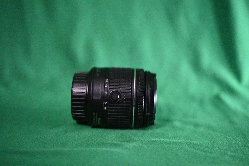 Nikon NIKKOR 18-55mm F/3.5-5.6G AF-P VR DX Lens