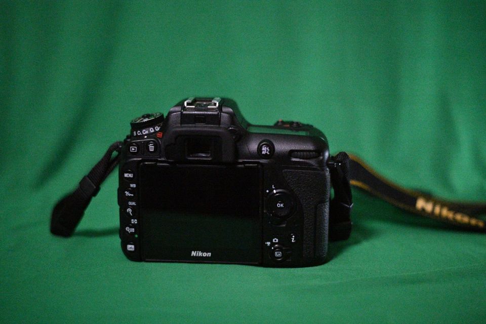 Nikon D7500 Like NEW BODY ONLY