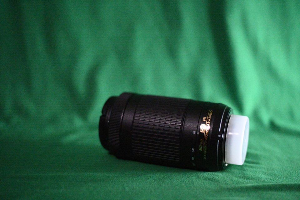 Nikon NIKKOR 70-300mm F/4.5-6.3G ED AF-P VR DX Lens