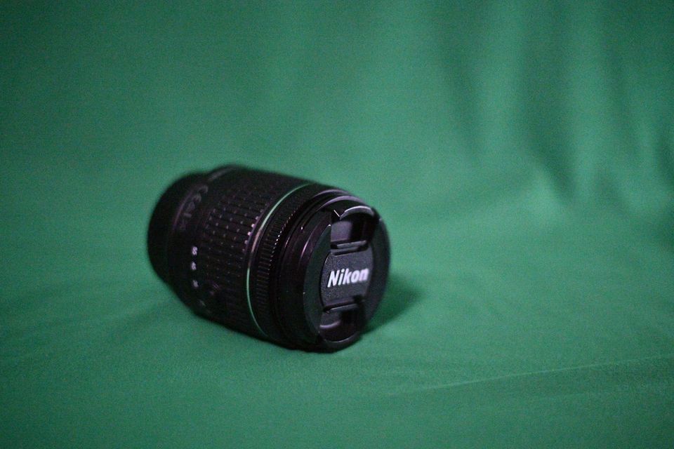 Nikon NIKKOR 18-55mm F/3.5-5.6G AF-P VR DX Lens